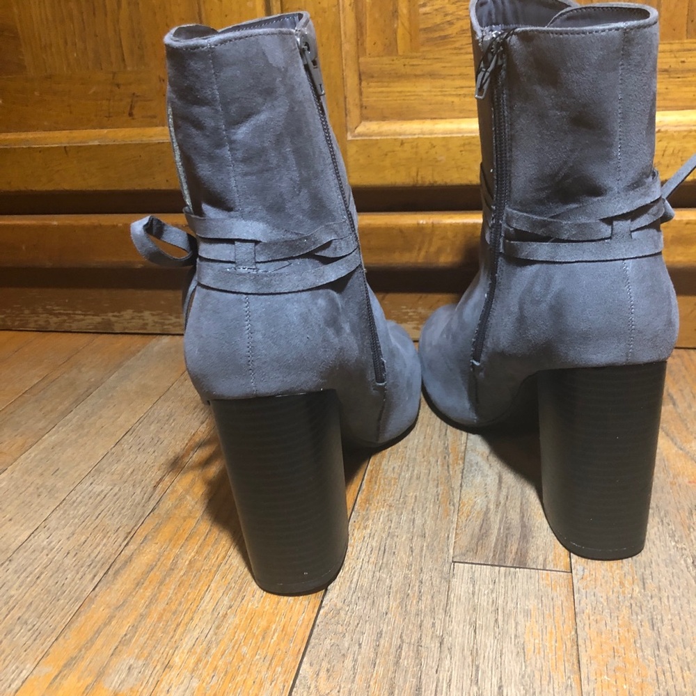Christian Siriano Gray Ankle Boots - Picture 4 of 5